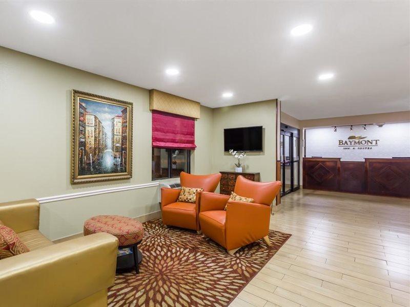 Baymont By Wyndham Savannah/Garden City Exterior photo